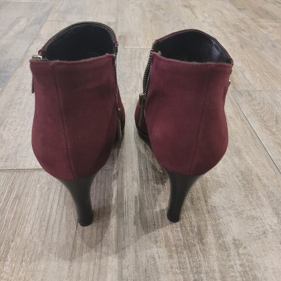Aquatalia Boots Womens Size 7.5 Burgundy Suede Leather Zipper Heel Ankle Bootie - Picture 6 of 11